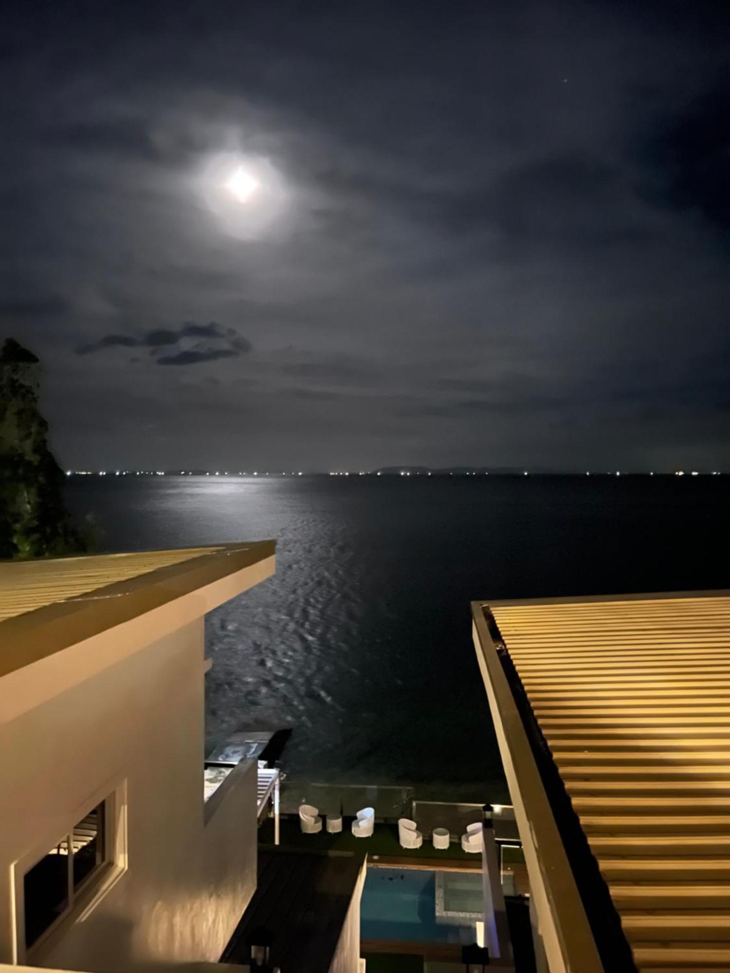 Casadel Beach House Mabini  Esterno foto
